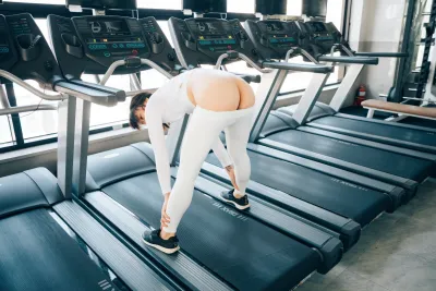 Fitness girl — Girl in the gym