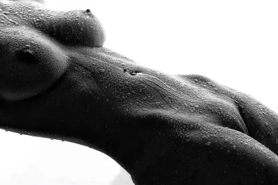 Beautiful female body erotica — Beautiful naked body of a girl
