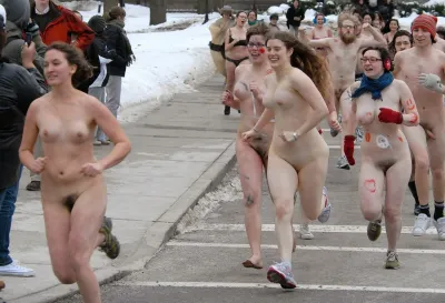 Naked race — Naked runs