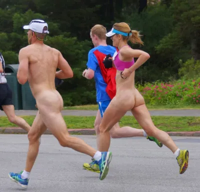 Running naked — Naked race