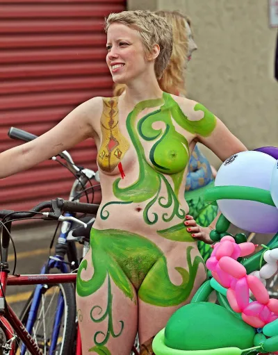 Body painting uncensored — Body art festival naked