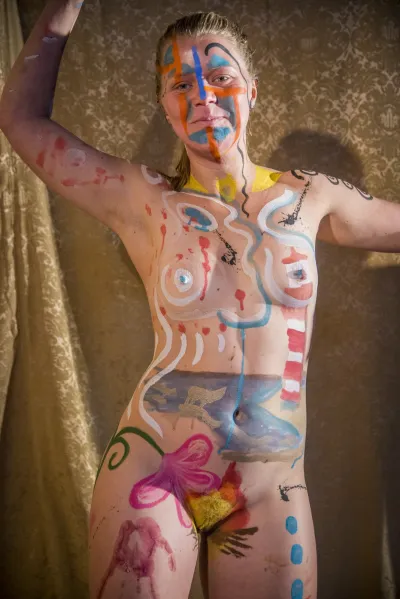 Naked body painting — Body art