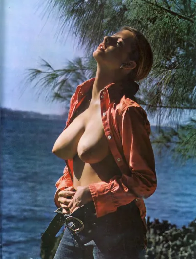 Retro tits — Retro erotica