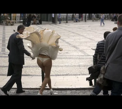 The wind lifts up skirt — The raised skirts