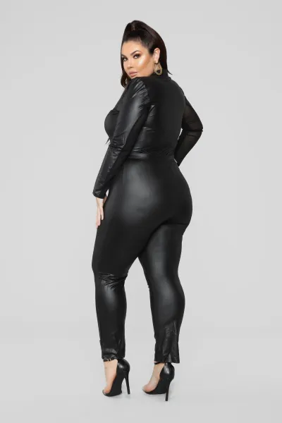 Plus size — Curvy woman