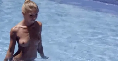 Gifs erotica — jaime pressly topless