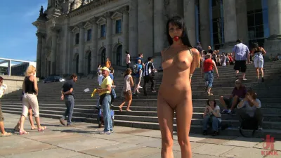 Naked women humiliation on the street — Erotica in public